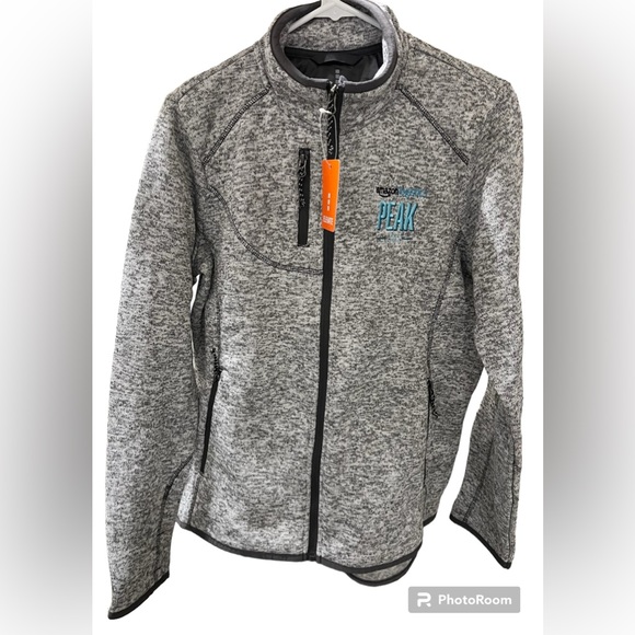 Elevate’s Amazon logistics peak 2019 knit sweater - Picture 1 of 6